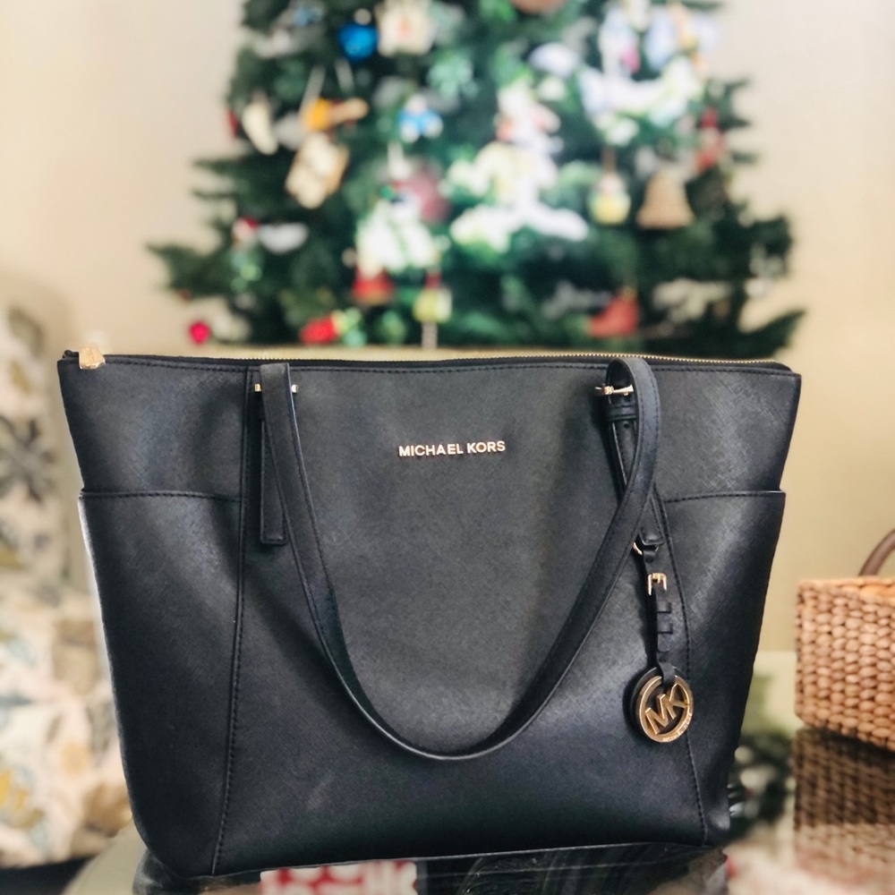 Michael Kors Women's Jet Set Black Tote